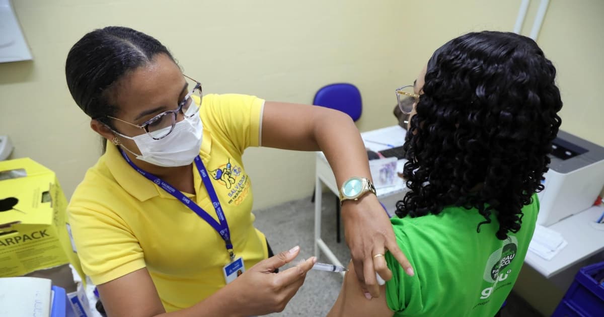 Carnaval: SMS intensifica vacina contra Covid-19 para foliões a partir desta quarta (17)  