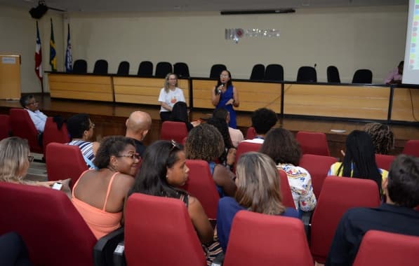 Profissionais que vão atuar com crianças e adolescentes passam por capacitação pela Prefeitura de Salvador