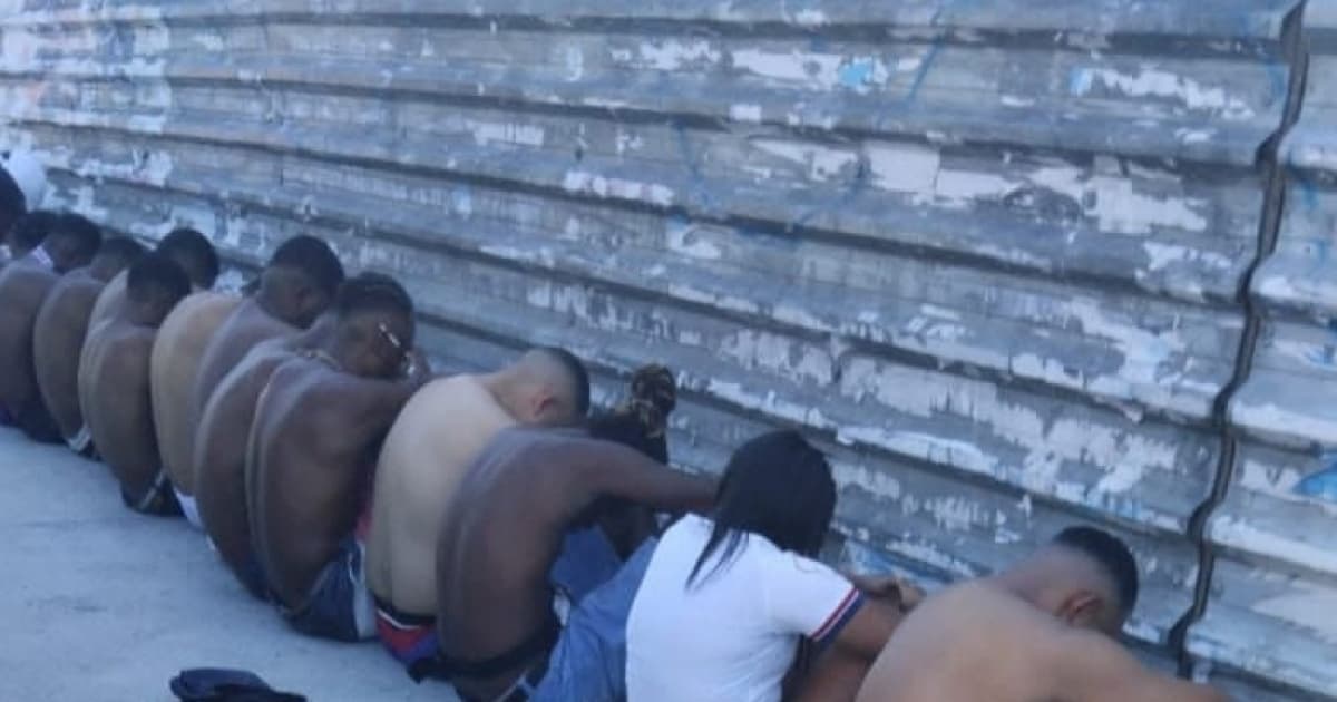 VÍDEO: Mais de 60 torcedores do Bahia são presos por invasão no Metrô e confusão no bairro do Cabula 