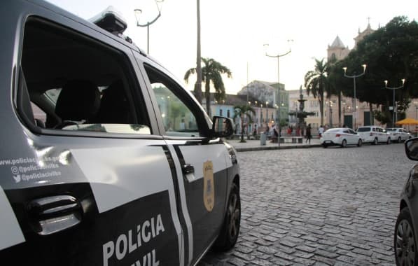 Homem é preso em flagrante após roubar turistas suíços no Centro Histórico de Salvador