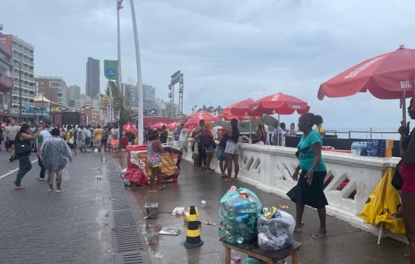 Caixas “estáticas” dos ambulantes ficarão dentro da passarela, afirma Semop após protesto