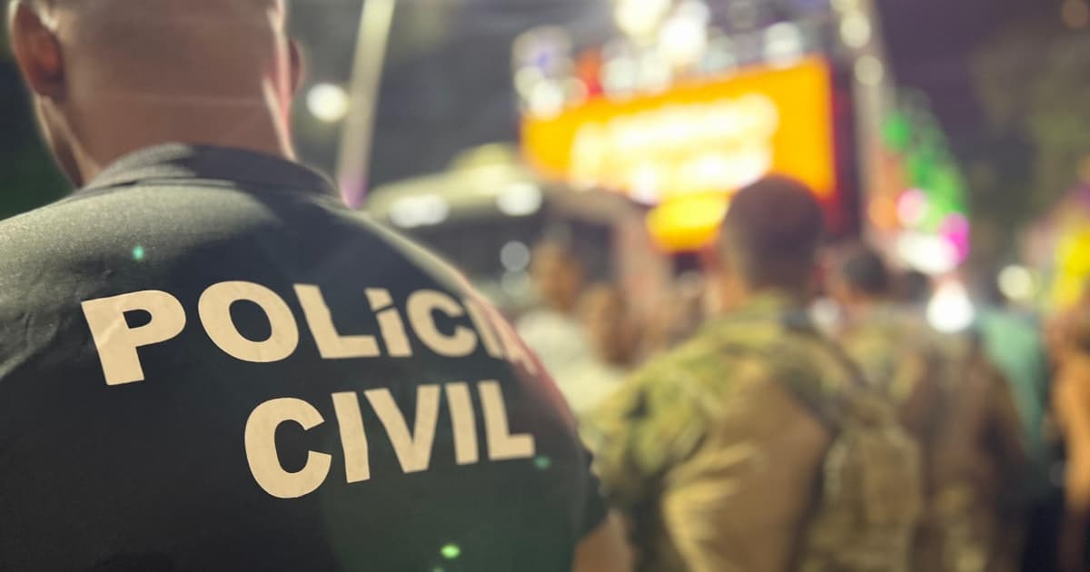 Homem com mandado por posse de arma de fogo é preso após entrar em circuito do carnaval de Salvador