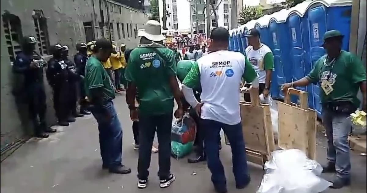 Carne armazenada atrás de fileira de banheiros químicos durante carnaval em Salvador é apreendida