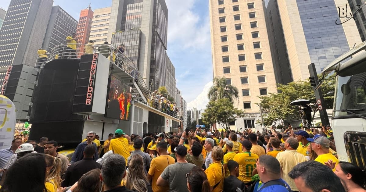 “Hoje o povo brasileiro sabe a diferença de um governo justo e limpo”, afirma Michelle em discurso emocionado