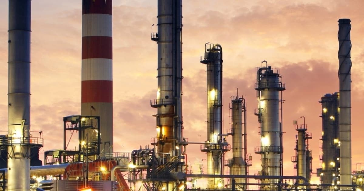 Puxada pelo petróleo, produção industrial baiana registra aumento de 2,1% entre dezembro e janeiro, diz SEI