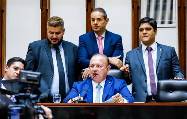 PEC da Reeleição é aprovada na AL-BA e pode levar Adolfo Menezes ao terceiro mandato consecutivo
