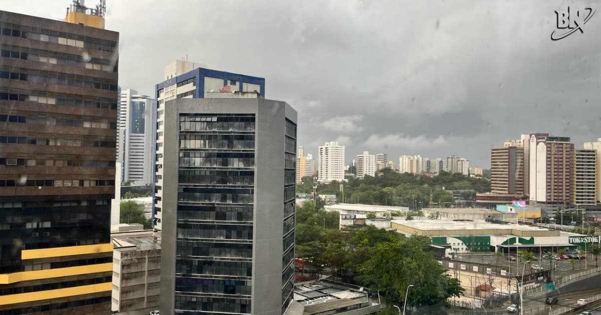 Em uma semana, chove mais do que o previsto em Salvador para o mês abril 