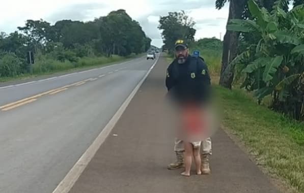 VÍDEO: PRF resgata criança de 4 anos que caminhava de fralda em rodovia de Goiás