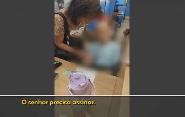 Defesa de mulher que estava com morto em banco diz que idoso chegou vivo em agência