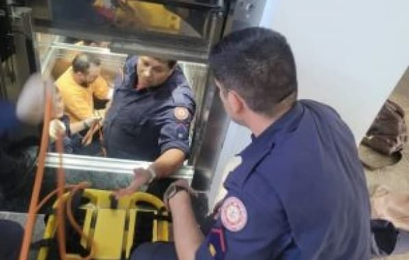 Elevador despenca e deixa 5 pessoas feridas em universidade gaúcha