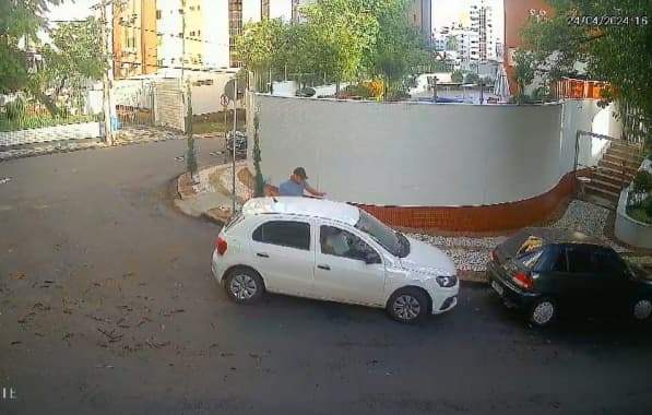 VÍDEO: Mulher tem carro roubado em frente a condomínio no bairro da Graça, em Salvador