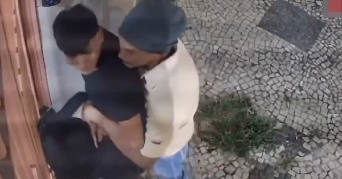 Homem estuprado na porta de casa foi salvo por motorista de app; vítima está traumatizada