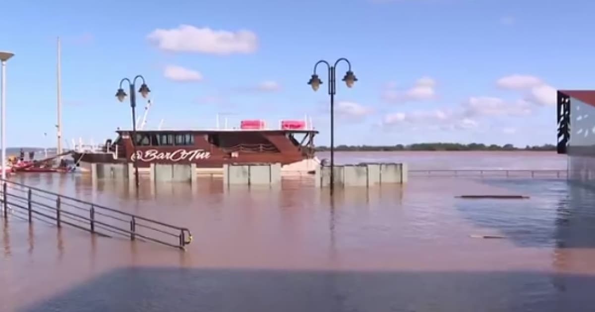 Chuvas já deixaram mais de 140 mortos no Rio Grande do Sul.