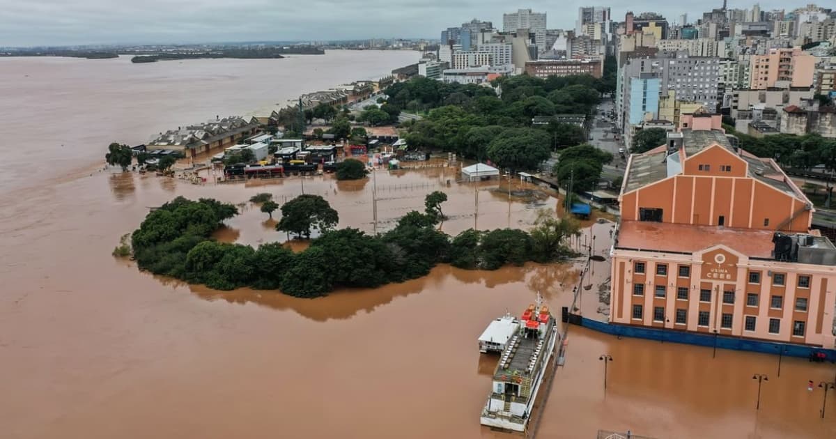 Famílias do RS vão receber Pix de R$ 5,1 mil do Auxílio Reconstrução 