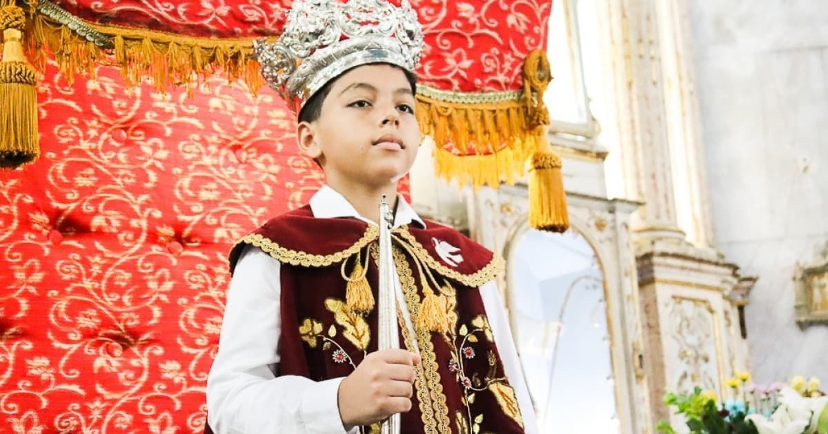 Paróquia Santo Antônio Além do Carmo celebra a Festa do Divino Espírito Santo neste domingo 