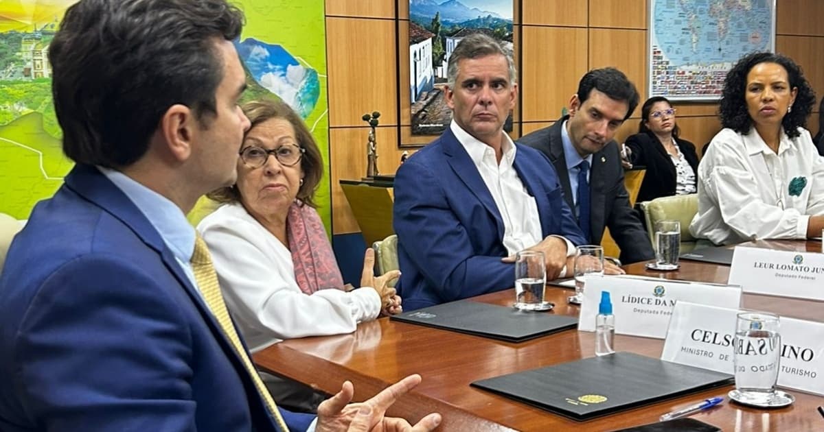 Deputados se reúnem com ministro do Turismo para cobrar soluções para malha aérea da Bahia