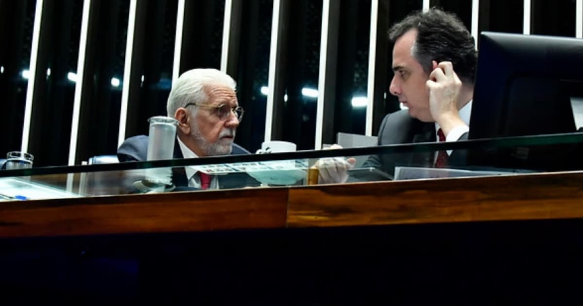 Pacheco e Jaques Wagner no Plenário