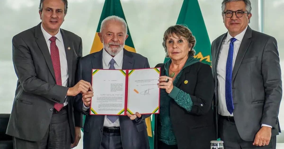Lula sanciona uma lei que promove política nacional de cuidado às pessoas com Alzheimer, bem como alterações no CPC e 