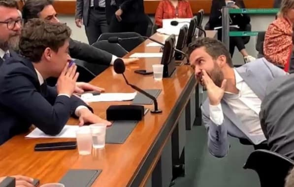 VÍDEO: Saiba o que Nikolas Ferreira e André Janones cochicharam antes da briga na Câmara