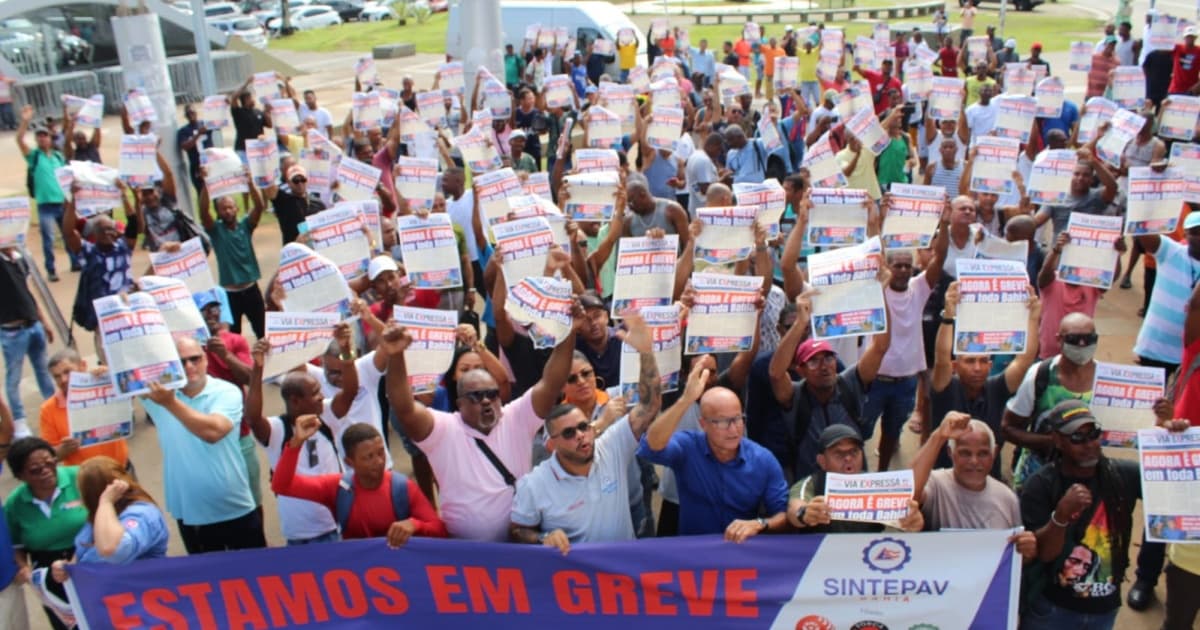 Trabalhadores da construção pesada deflagram greve por tempo indeterminado na Bahia