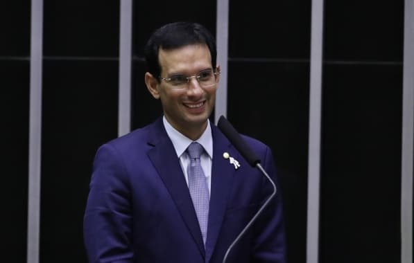 Leo Prates destina R$ 7 milhões em emendas para a saúde de Salvador em 2024