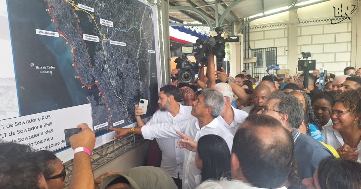 Governador Jerônimo Rodrigues assina ordem de serviço para início das obras do VLT de Salvador