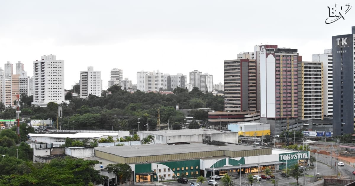 Previsão do tempo: Domingo será de tempo fechado, com possibilidade de chuva a qualquer hora do dia 