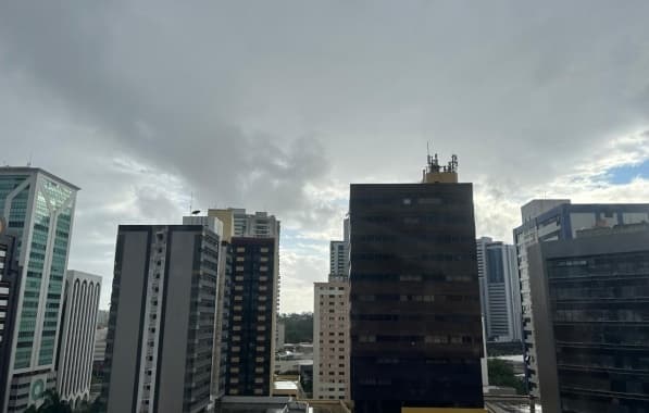 Segunda-feira será de céu com muitas nuvens e temperatura mínima pode chegar a 23°C em Salvador