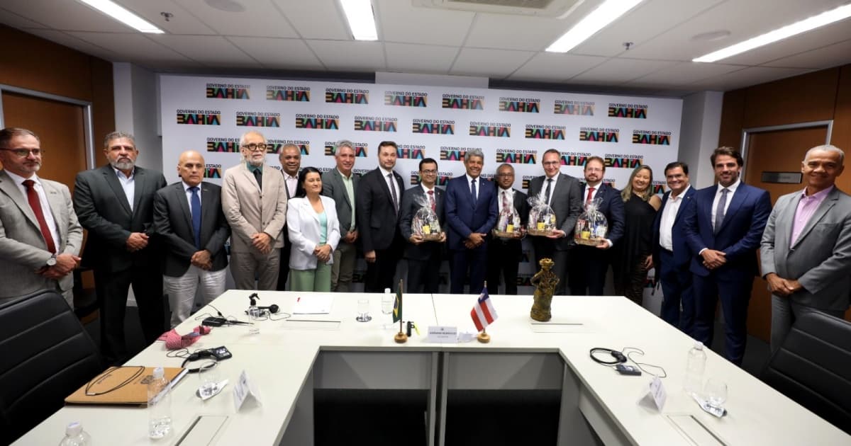 Governo da Bahia atrai investimento de US$2 bilhões de dólares com instalação da primeira fábrica de painéis fotovoltaicos 
