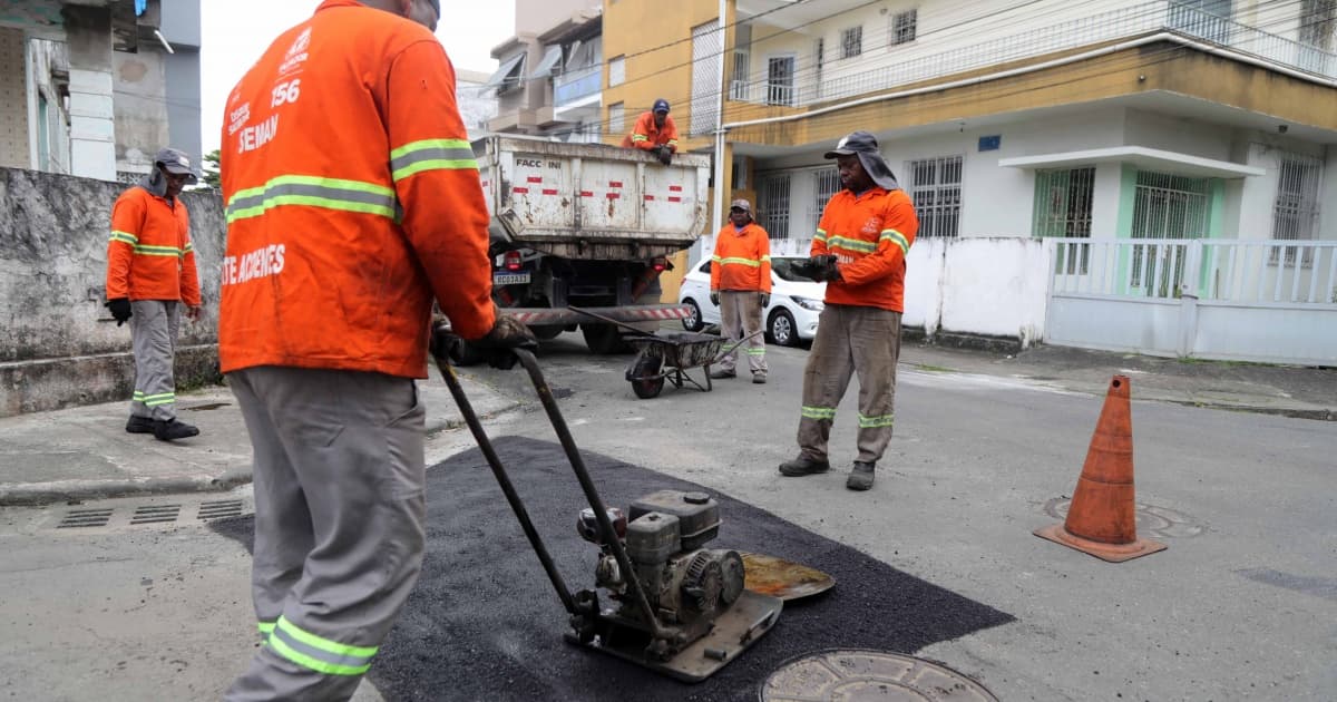 Operação Tapa-Buracos aplica 50 mil toneladas de asfalto no primeiro semestre de 2024 em Salvador