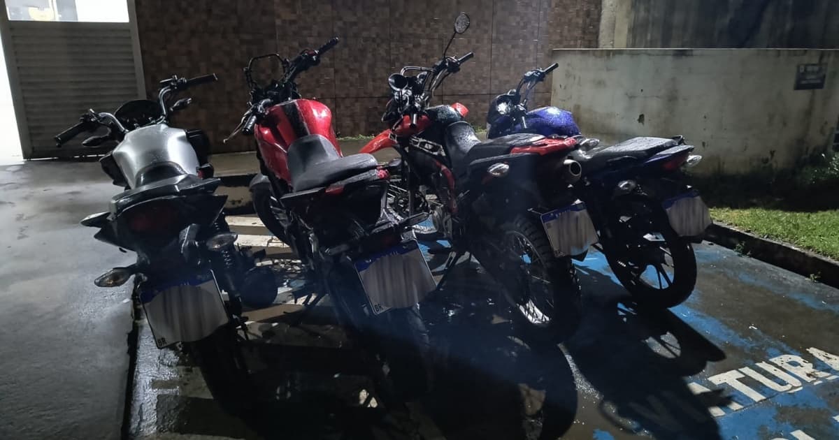 quatro motos roubadas foram enocntradas em 