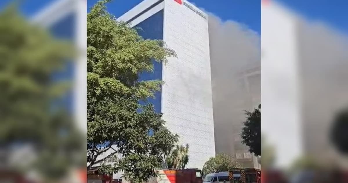 Incêndio atinge prédio da OAB, em Brasília, e mobiliza bombeiros