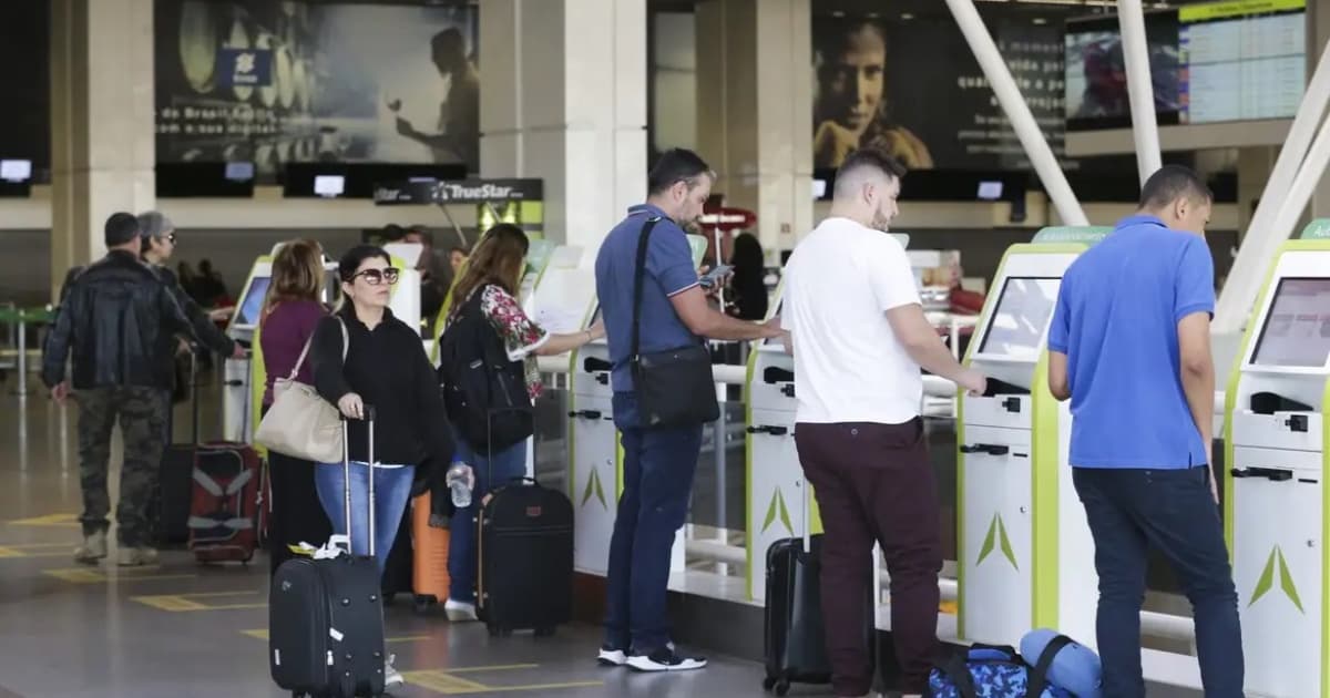 Consumidores enchem aeroportos no mês de julho