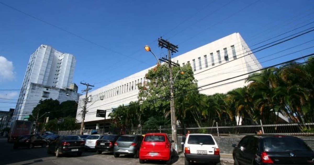 Biblioteca Central promove feira de profissões para estudantes do Ensino Médio 