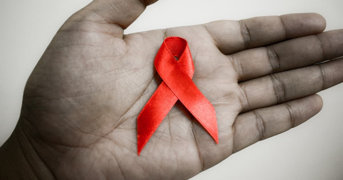 HIV: Cientistas anunciam quinto caso de paciente curado após transplante de medula