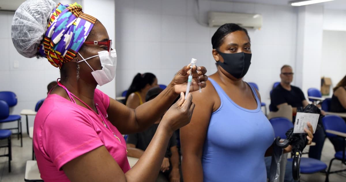 Vacinas contra tríplice viral e pólio serão oferecidas em postos da capital a partir desta quarta