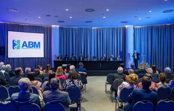 Nova diretoria da ABM é empossada