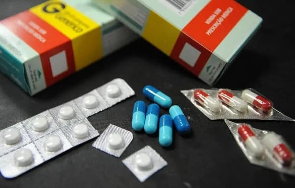 Anvisa aprova projeto-piloto para bula digital de medicamentos e desobriga versão de papel em remédios