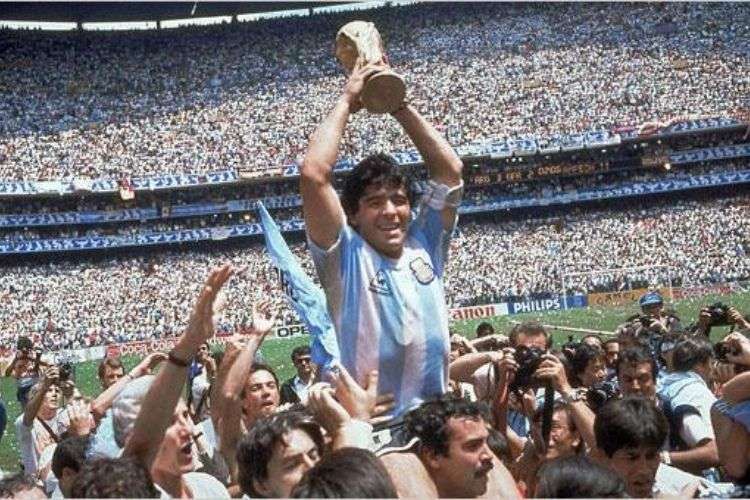 Argentinos comemoram gol histórico marcado por Maradona há exatos 35 anos