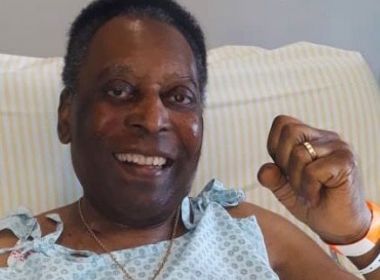 Após uma semana internado para tratamento, Pelé recebe alta do hospital