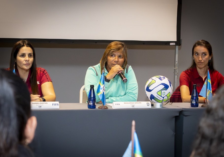 Cris Gambaré assume a coordenação da seleção brasileira feminina na CBF, seleção  brasileira