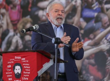 Com Lula elegível, PT negocia apoio a partidos de centro nos estados