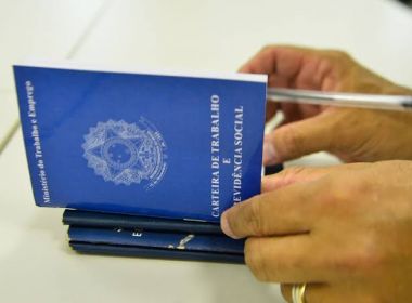 Taxa de desemprego de 2019 termina em 11%, aponta IBGE