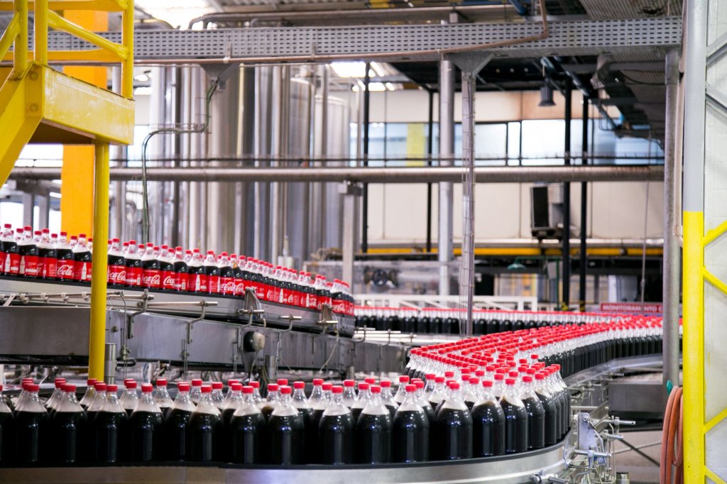 Linha de produção da Coca Cola