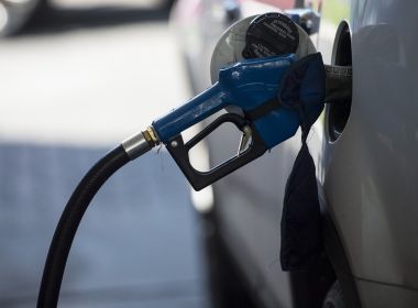 Média de preço da gasolina chega a R$4,67 na Bahia; Preço é menor que no mês passado