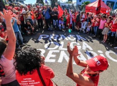 Justiça fixa multa diária de R$ 500 mil para manifestantes pró e contra Lula em Curitiba