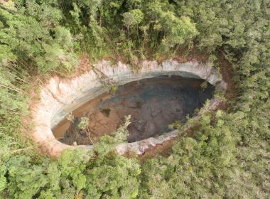 Cratera em Vera Cruz aumenta e chega a quase 90 metros de comprimento