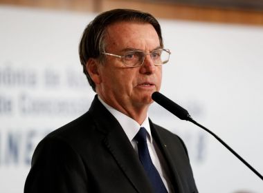 Ministério da Economia estuda reduzir impostos de empresas, diz Bolsonaro