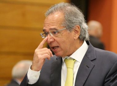 Paulo Guedes diz que cortará preço do gás pela metade 'em benefícios dos mais pobres'