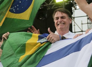Bolsonaro deseja indicar evangélico para PGR, diz coluna